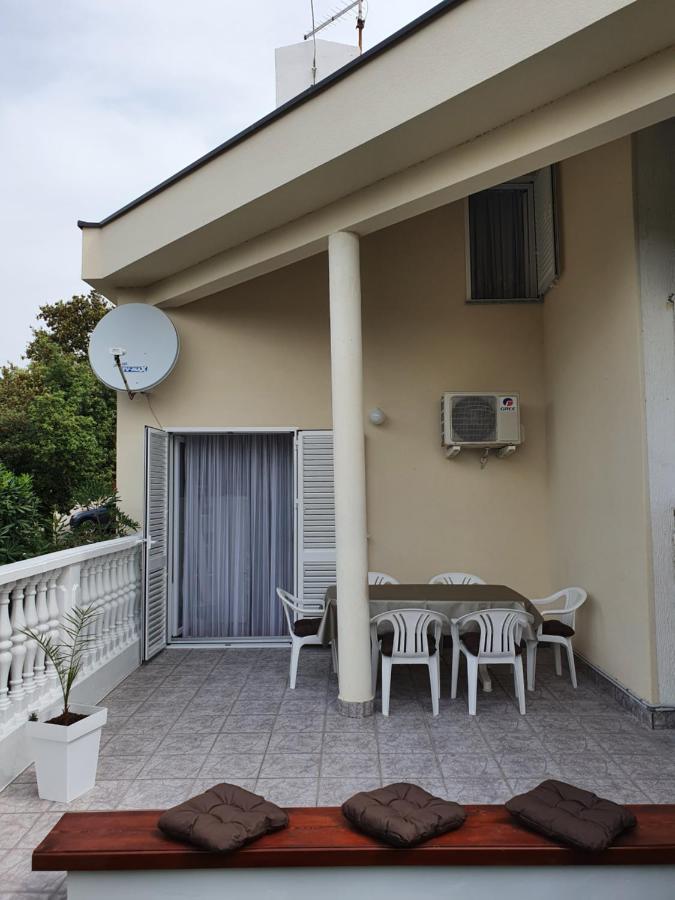 Apartment Tinateo, Gajac ノヴァリャ エクステリア 写真